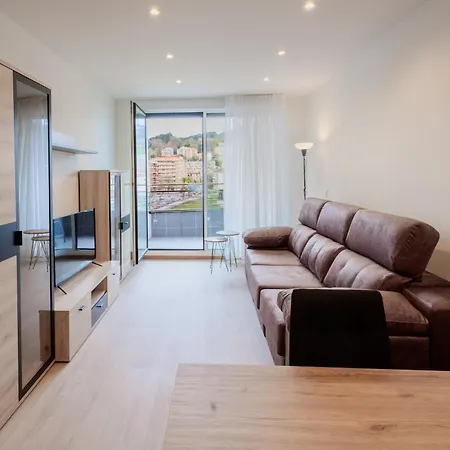 Ebony I Local Rentss *