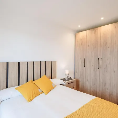 Ebony I Local Rentss Daire *