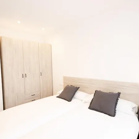 Apartamento Ebony I Local Rentss *