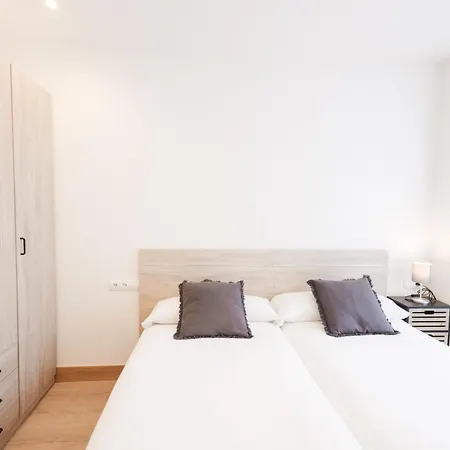 Ebony I Local Rentss Apartamento *