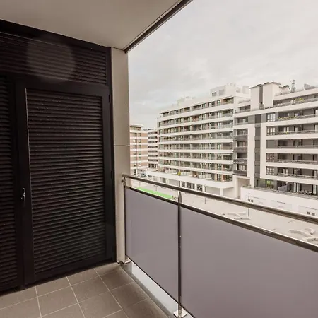 Ebony I Local Rentss Zarautz