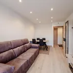 Ebony I Local Rentss 아파트