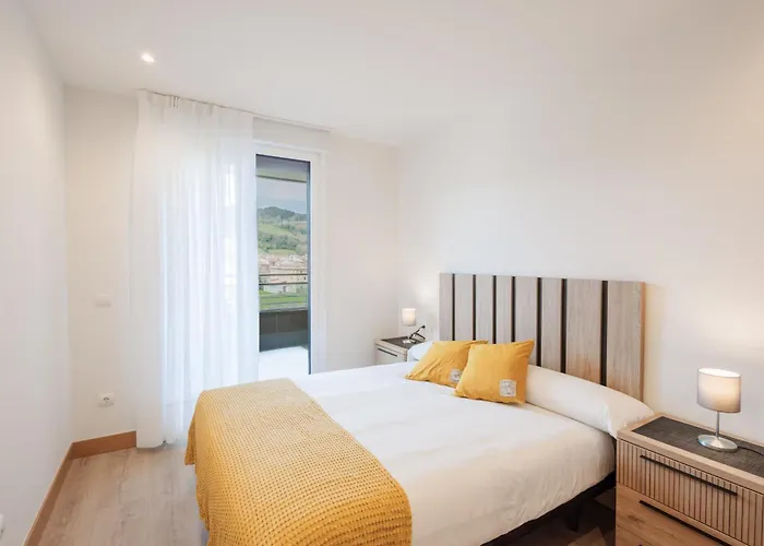 Apartment Ebony I Local Rentss *