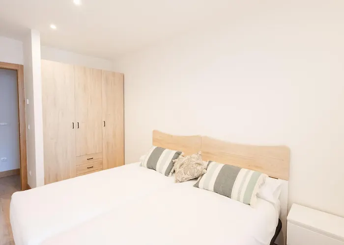 Ebony I Local Rentss